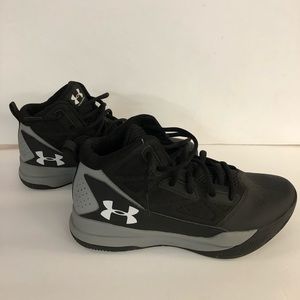 UnderArmour shoes